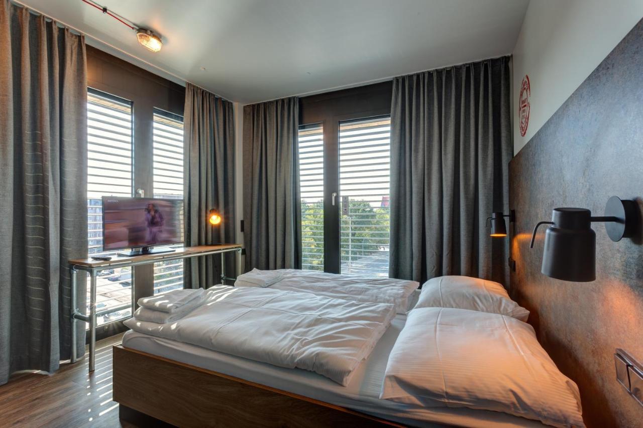 Double Room,727374982:JPEG