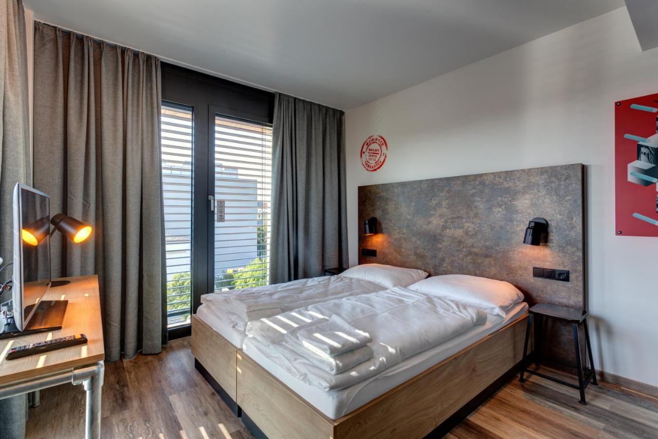 Triple Room,727375018:JPEG