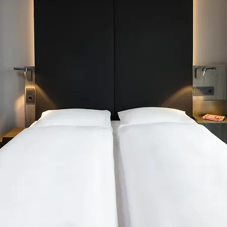 Hotel Amano East Side-3